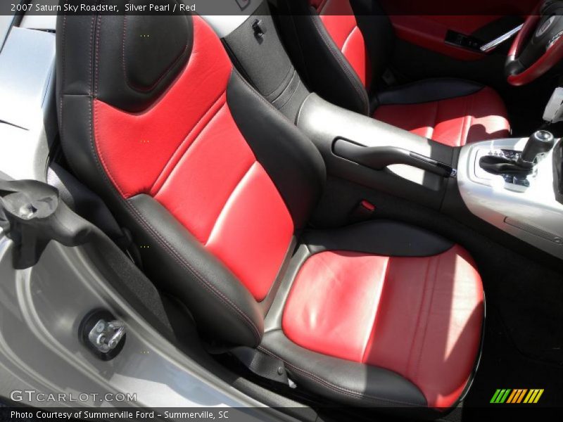 Silver Pearl / Red 2007 Saturn Sky Roadster