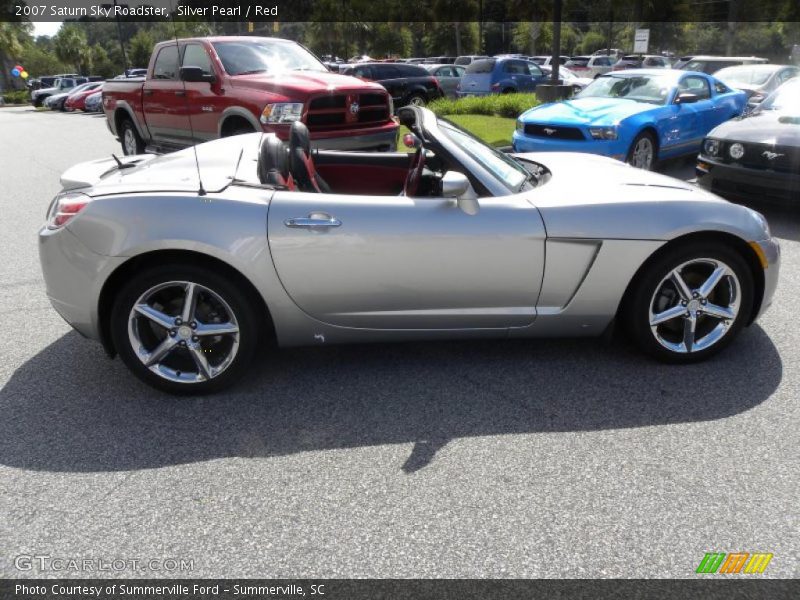 Silver Pearl / Red 2007 Saturn Sky Roadster