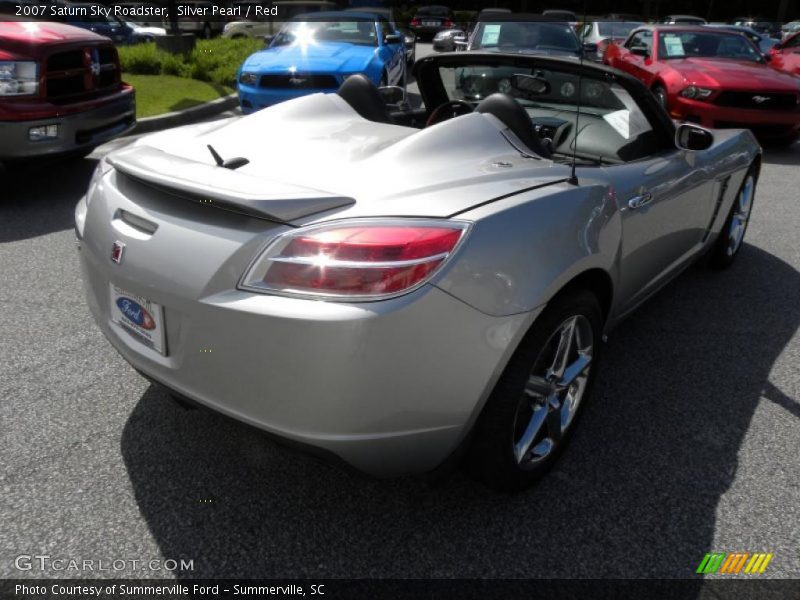 Silver Pearl / Red 2007 Saturn Sky Roadster