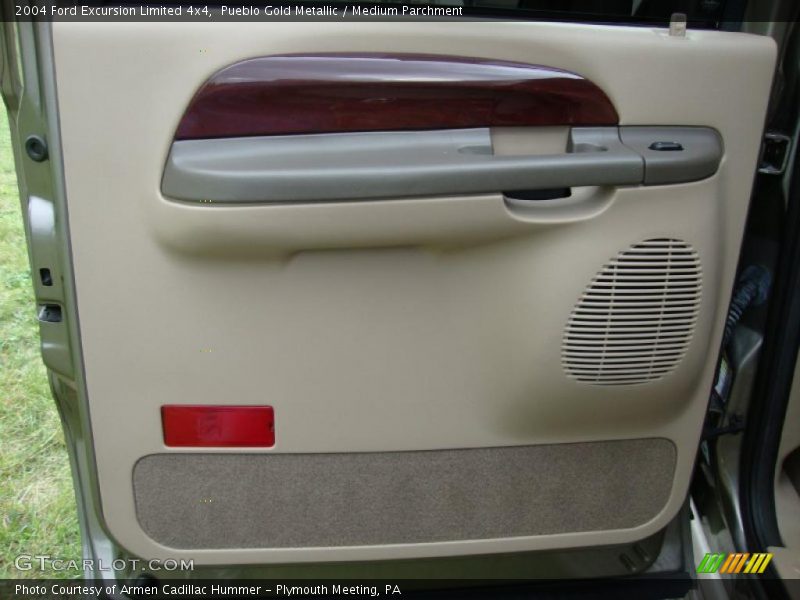 Pueblo Gold Metallic / Medium Parchment 2004 Ford Excursion Limited 4x4