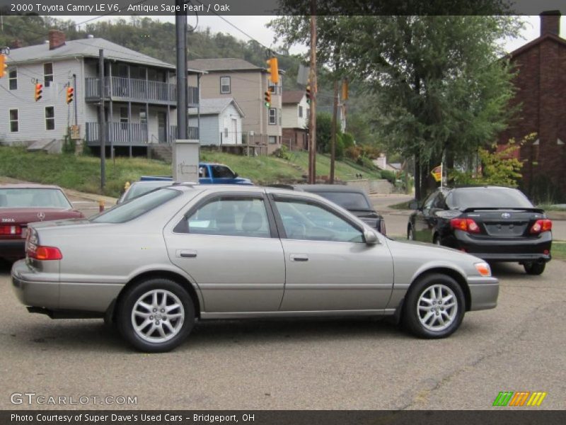 Antique Sage Pearl / Oak 2000 Toyota Camry LE V6