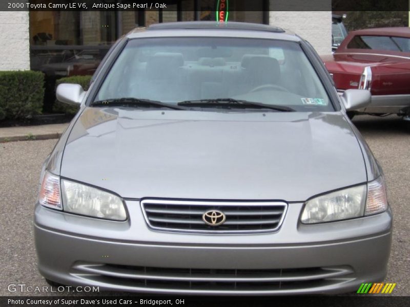 Antique Sage Pearl / Oak 2000 Toyota Camry LE V6