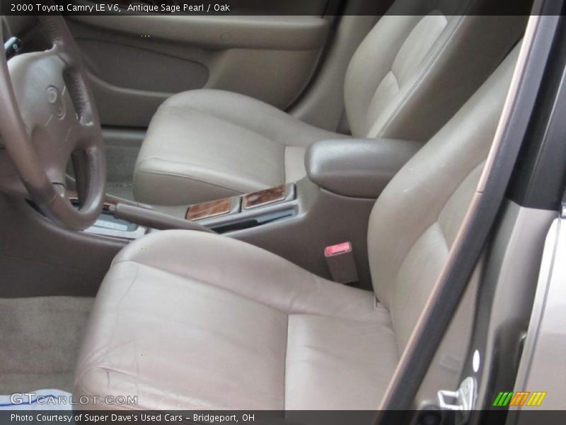 Antique Sage Pearl / Oak 2000 Toyota Camry LE V6