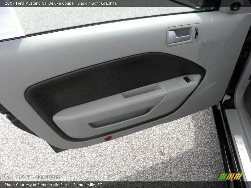Black / Light Graphite 2007 Ford Mustang GT Deluxe Coupe