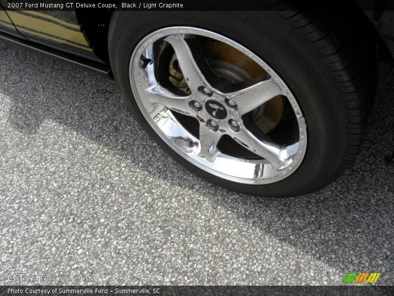 Black / Light Graphite 2007 Ford Mustang GT Deluxe Coupe