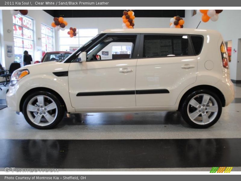 Clear White / Sand/Black Premium Leather 2011 Kia Soul !