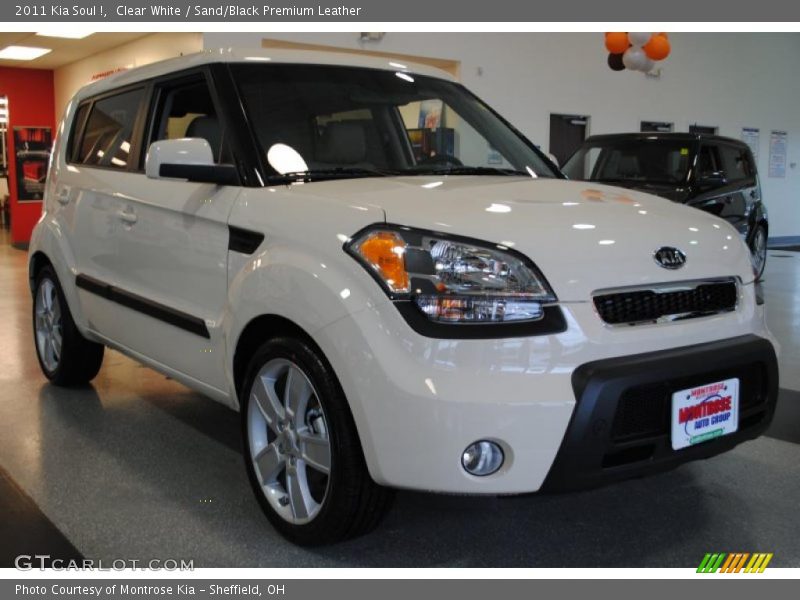 Clear White / Sand/Black Premium Leather 2011 Kia Soul !