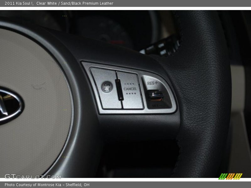 Clear White / Sand/Black Premium Leather 2011 Kia Soul !