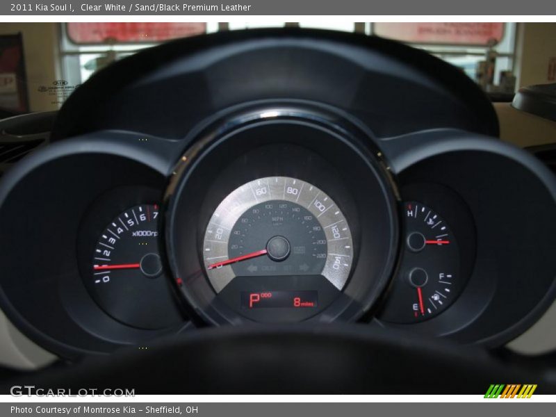Clear White / Sand/Black Premium Leather 2011 Kia Soul !