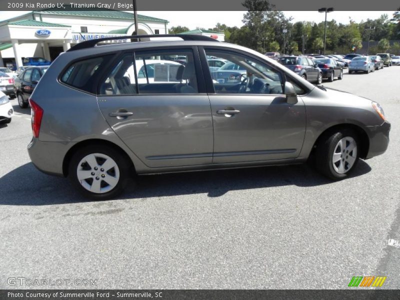 Titanium Gray / Beige 2009 Kia Rondo LX