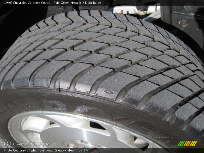 Polo Green Metallic / Light Beige 1996 Chevrolet Corvette Coupe