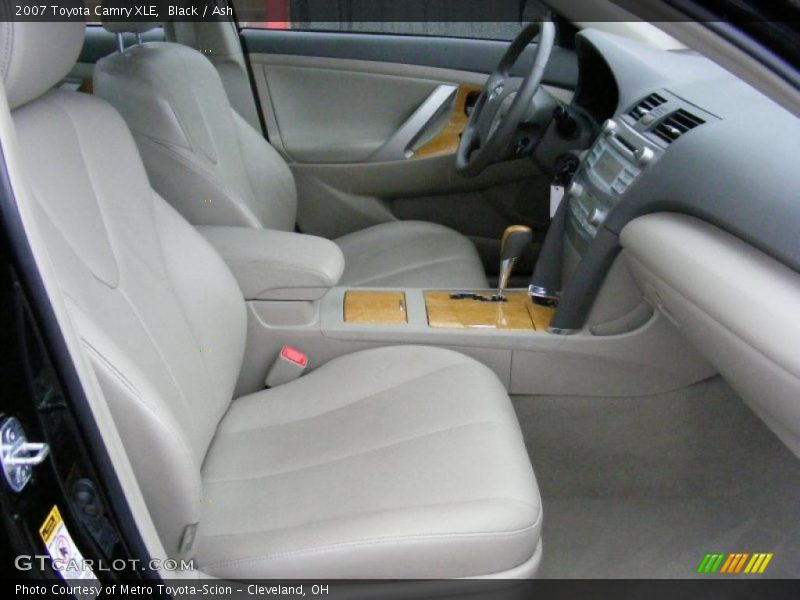 Black / Ash 2007 Toyota Camry XLE