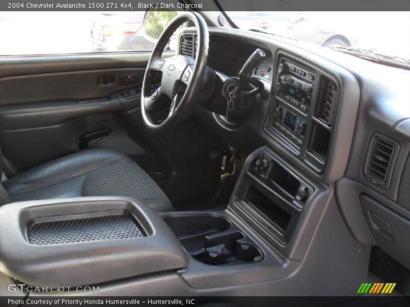 Black / Dark Charcoal 2004 Chevrolet Avalanche 1500 Z71 4x4