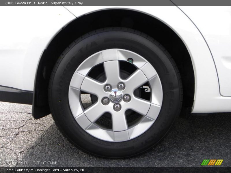 Super White / Gray 2006 Toyota Prius Hybrid