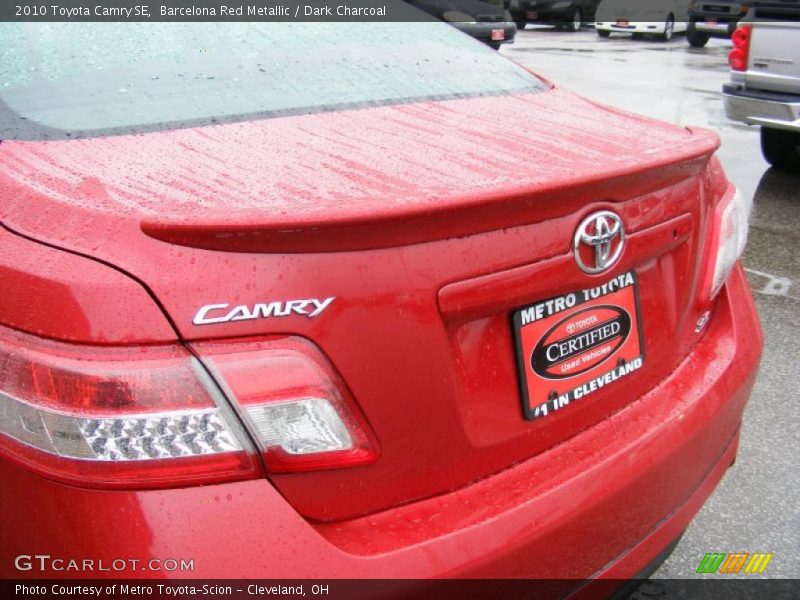 Barcelona Red Metallic / Dark Charcoal 2010 Toyota Camry SE