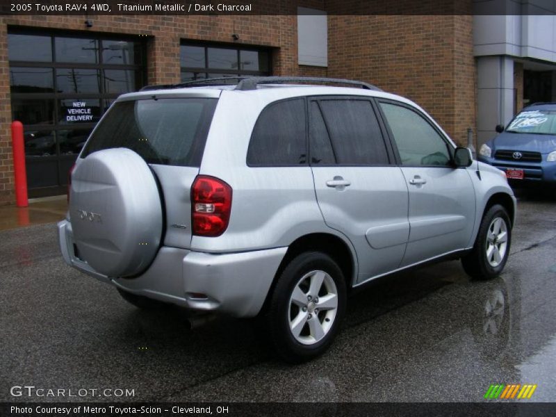 Titanium Metallic / Dark Charcoal 2005 Toyota RAV4 4WD