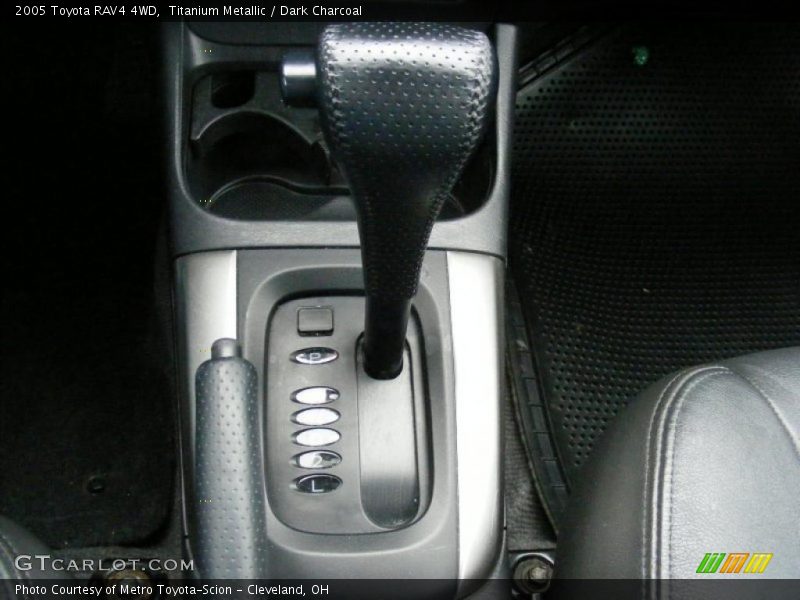 Titanium Metallic / Dark Charcoal 2005 Toyota RAV4 4WD