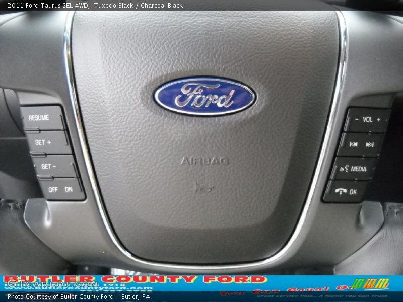 Tuxedo Black / Charcoal Black 2011 Ford Taurus SEL AWD