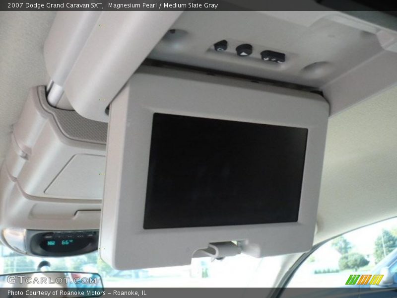Magnesium Pearl / Medium Slate Gray 2007 Dodge Grand Caravan SXT