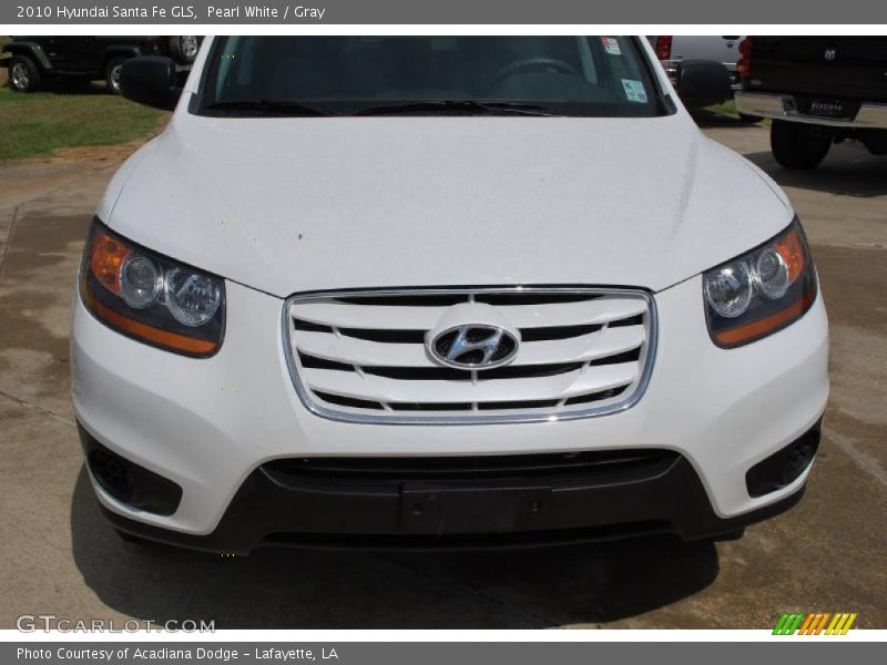 Pearl White / Gray 2010 Hyundai Santa Fe GLS