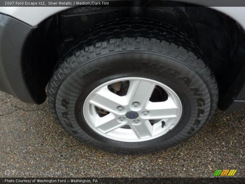 Silver Metallic / Medium/Dark Flint 2007 Ford Escape XLS