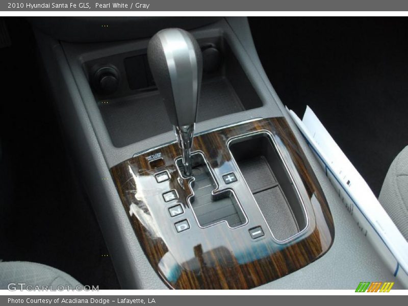 Pearl White / Gray 2010 Hyundai Santa Fe GLS