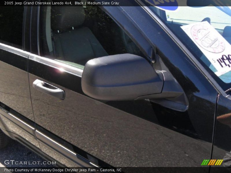 Black / Medium Slate Gray 2005 Jeep Grand Cherokee Laredo 4x4
