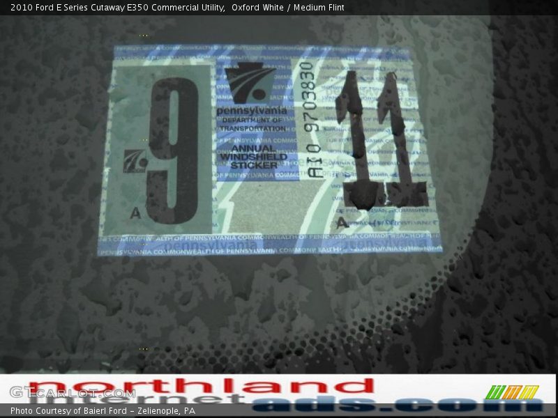 Oxford White / Medium Flint 2010 Ford E Series Cutaway E350 Commercial Utility