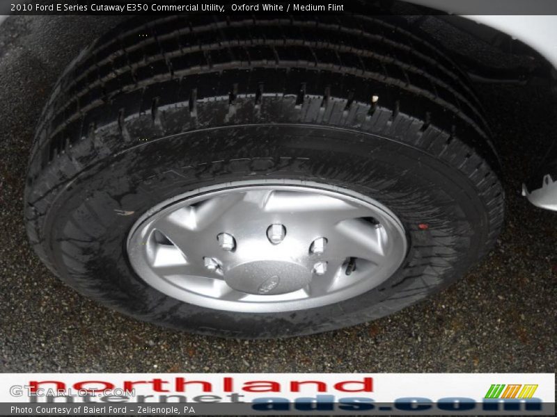 Oxford White / Medium Flint 2010 Ford E Series Cutaway E350 Commercial Utility