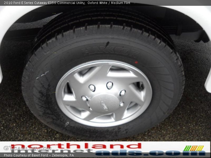 Oxford White / Medium Flint 2010 Ford E Series Cutaway E350 Commercial Utility