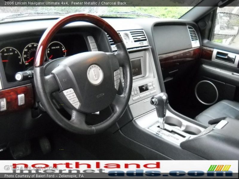 Pewter Metallic / Charcoal Black 2006 Lincoln Navigator Ultimate 4x4