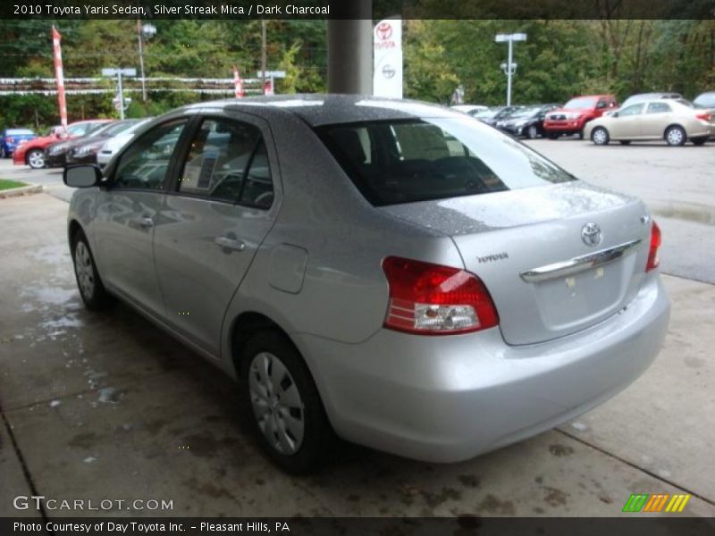 Silver Streak Mica / Dark Charcoal 2010 Toyota Yaris Sedan