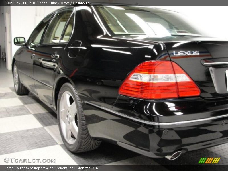 Black Onyx / Cashmere 2005 Lexus LS 430 Sedan