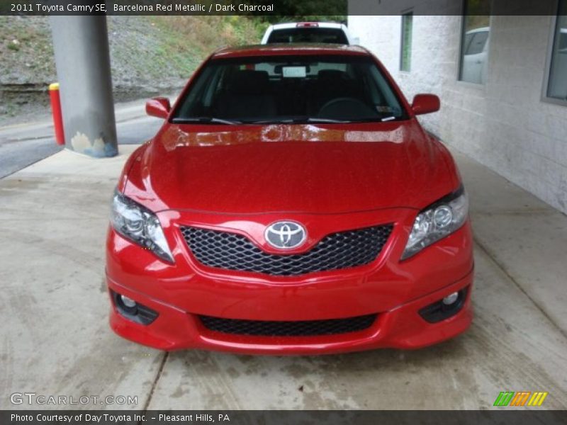 Barcelona Red Metallic / Dark Charcoal 2011 Toyota Camry SE