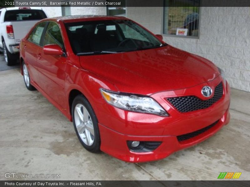 Barcelona Red Metallic / Dark Charcoal 2011 Toyota Camry SE