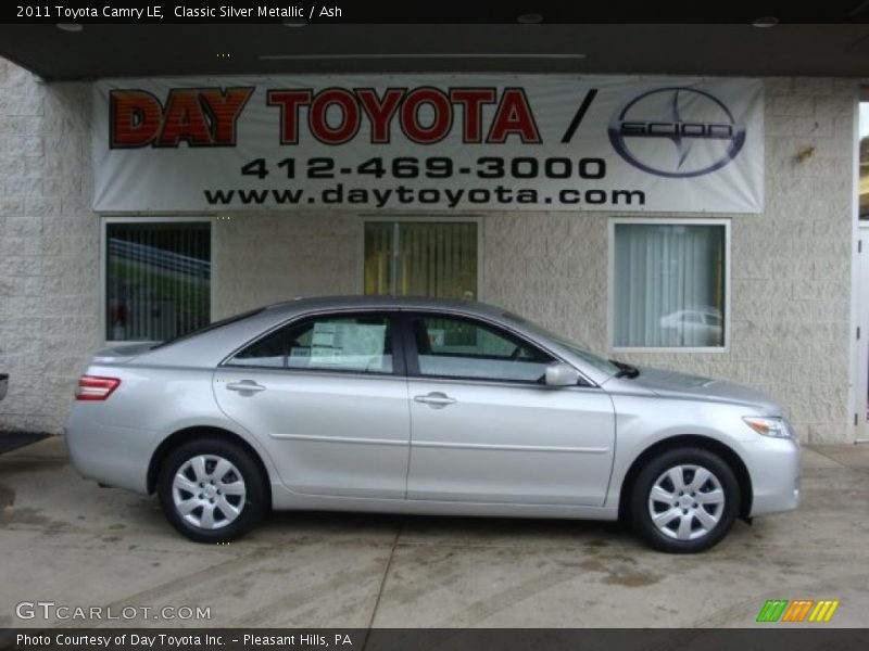 Classic Silver Metallic / Ash 2011 Toyota Camry LE