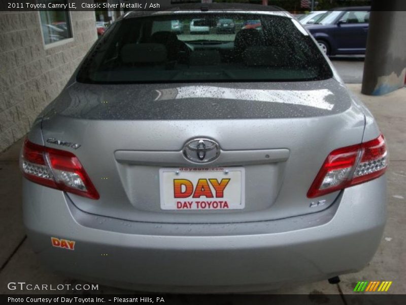 Classic Silver Metallic / Ash 2011 Toyota Camry LE