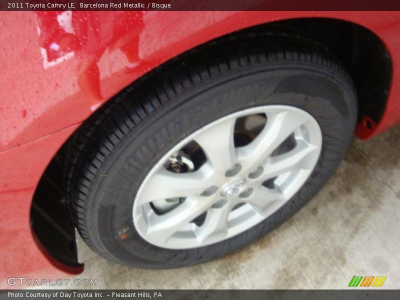 Barcelona Red Metallic / Bisque 2011 Toyota Camry LE