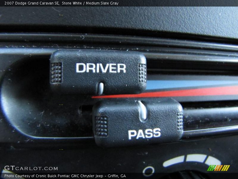 Stone White / Medium Slate Gray 2007 Dodge Grand Caravan SE