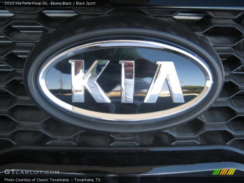 Ebony Black / Black Sport 2010 Kia Forte Koup SX