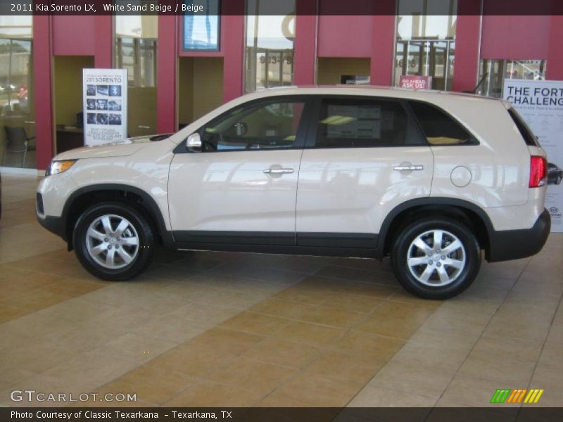 White Sand Beige / Beige 2011 Kia Sorento LX