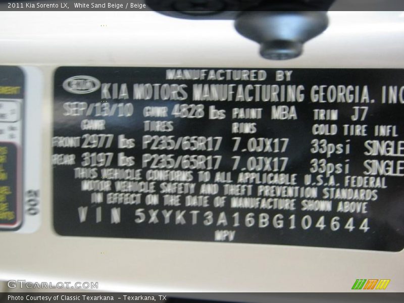 White Sand Beige / Beige 2011 Kia Sorento LX