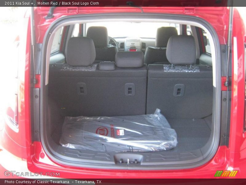 Molten Red / Black Soul Logo Cloth 2011 Kia Soul +