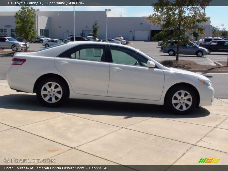 Super White / Ash Gray 2010 Toyota Camry LE