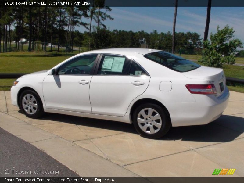 Super White / Ash Gray 2010 Toyota Camry LE