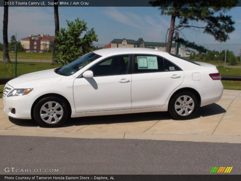 Super White / Ash Gray 2010 Toyota Camry LE