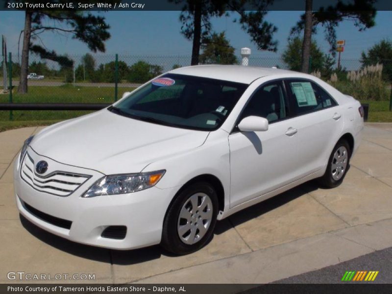 Super White / Ash Gray 2010 Toyota Camry LE