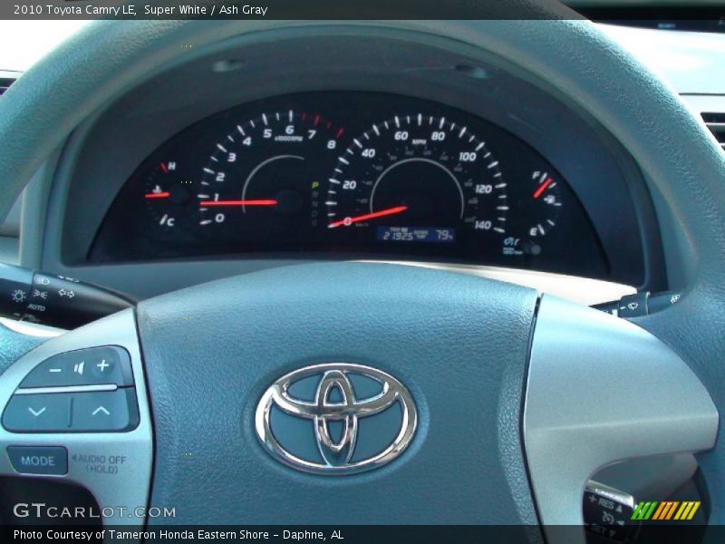 Super White / Ash Gray 2010 Toyota Camry LE