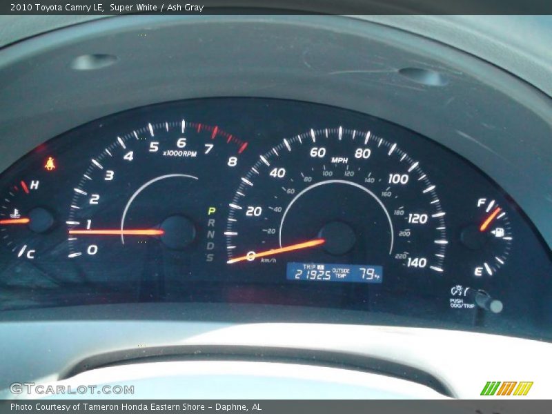 Super White / Ash Gray 2010 Toyota Camry LE