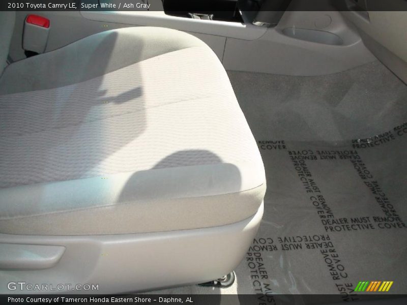 Super White / Ash Gray 2010 Toyota Camry LE